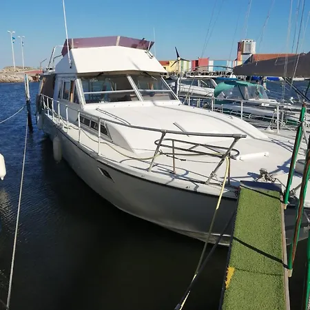 Beau Bateau Des Annees 70 - - Port 船上ホテル *